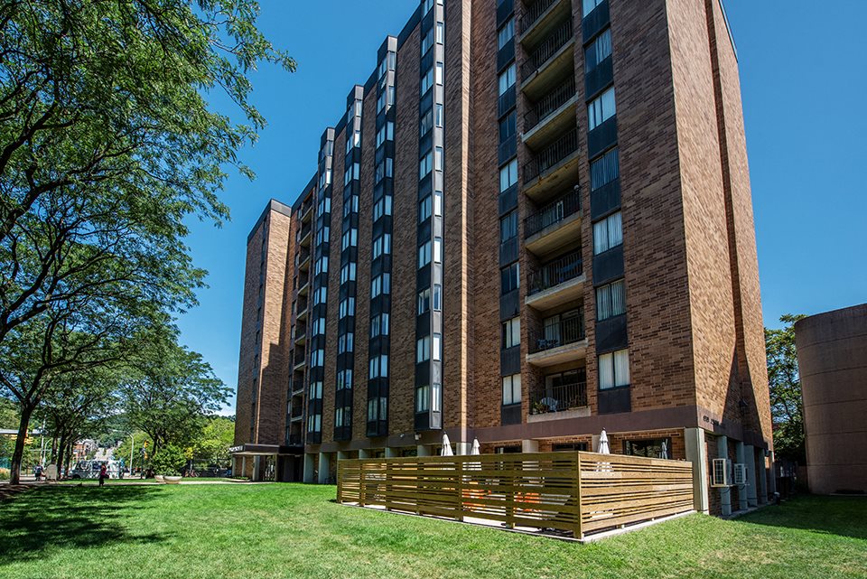 Park View Building  Corner Shot